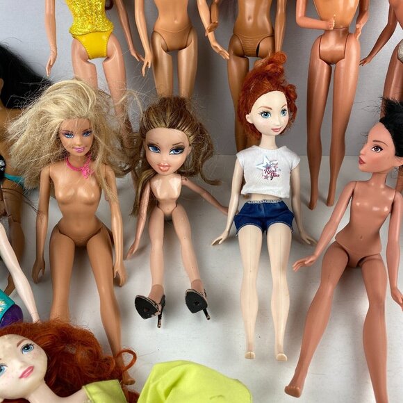 Barbie & Misc Dolls Kids Pretend Play Various Different Dolls Lot 2 - Picture 7 of 13